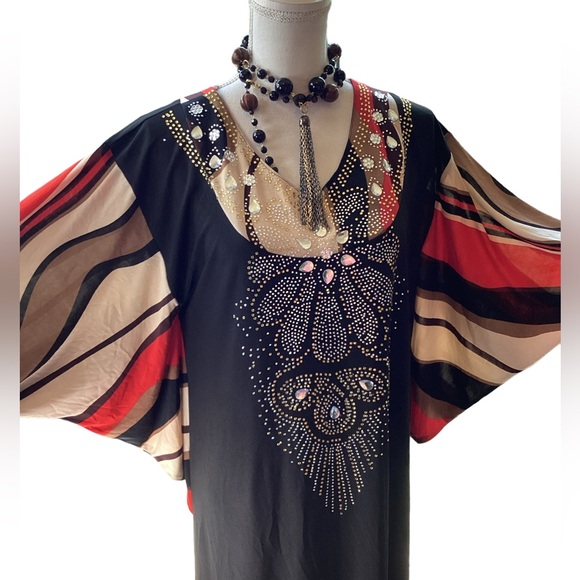 Vintage Batwing Caftan Maxi Dress. B32 - Picture 2 of 13